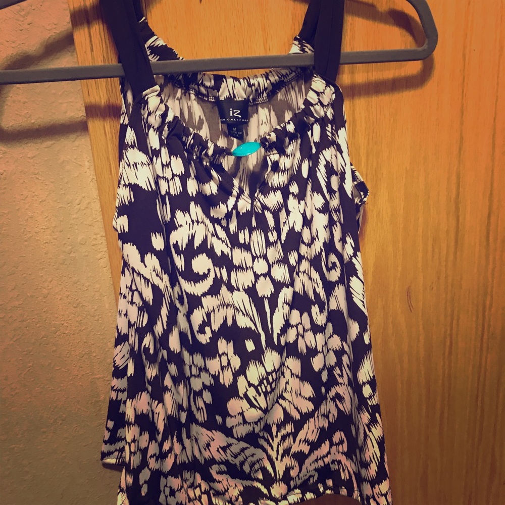 Brown/white flowy tank